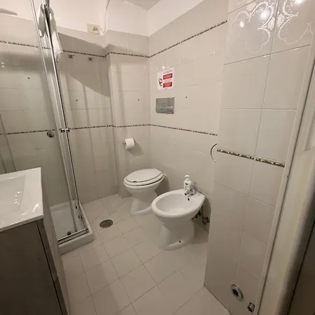 Dimora Cavour 1810 Pensjonat Civitavecchia